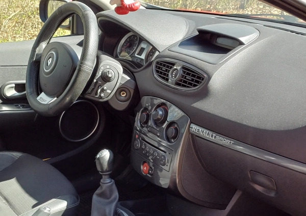 Renault Clio cena 13900 przebieg: 217000, rok produkcji 2007 z Uniejów małe 254